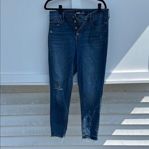 Old Navy Rockstar Super Skinny Ankle Cropped Jeans with Distressed Details
